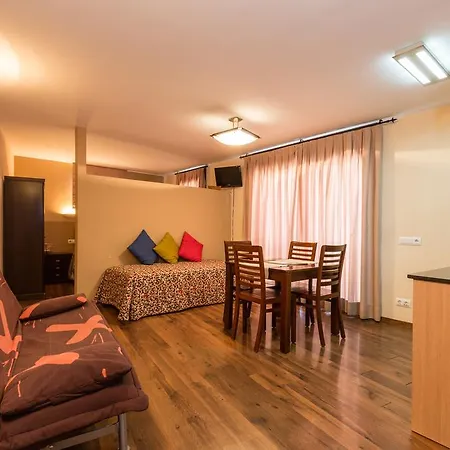 Aparthotel L'estanca De L'era 2*